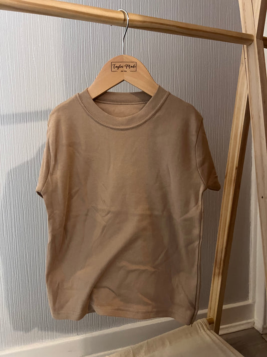 Beige T-shirt with name